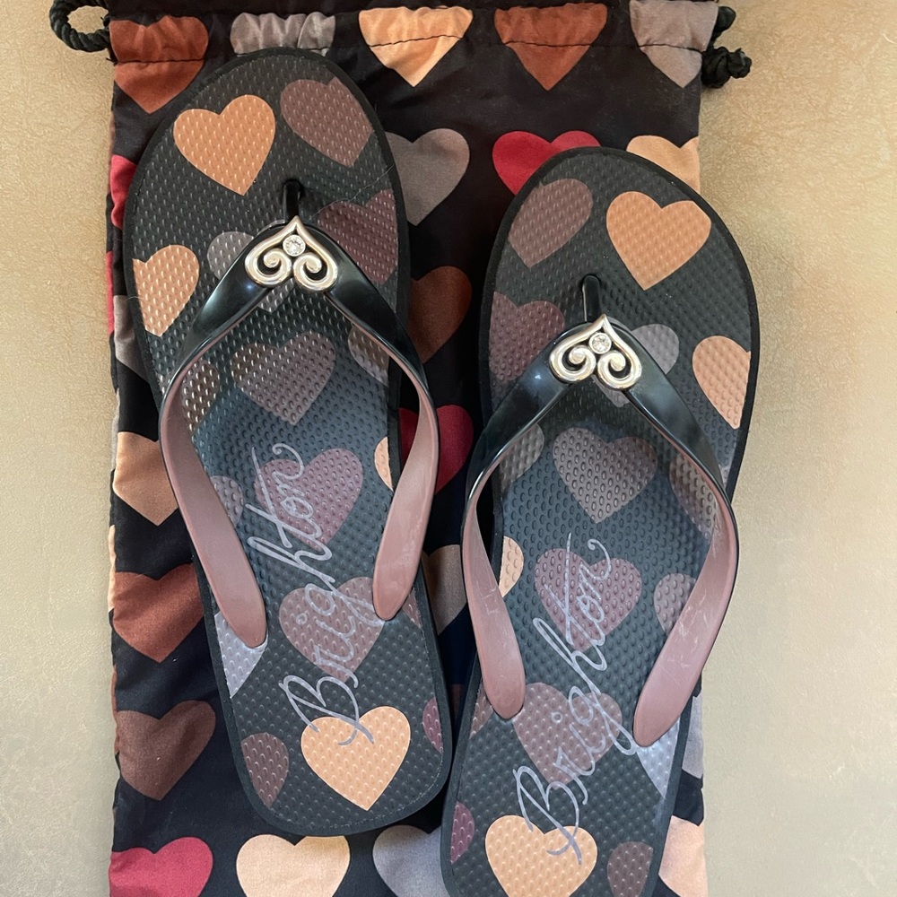 NEW Brighton Black and Brown Sandals with Elegant Heart Embellishments